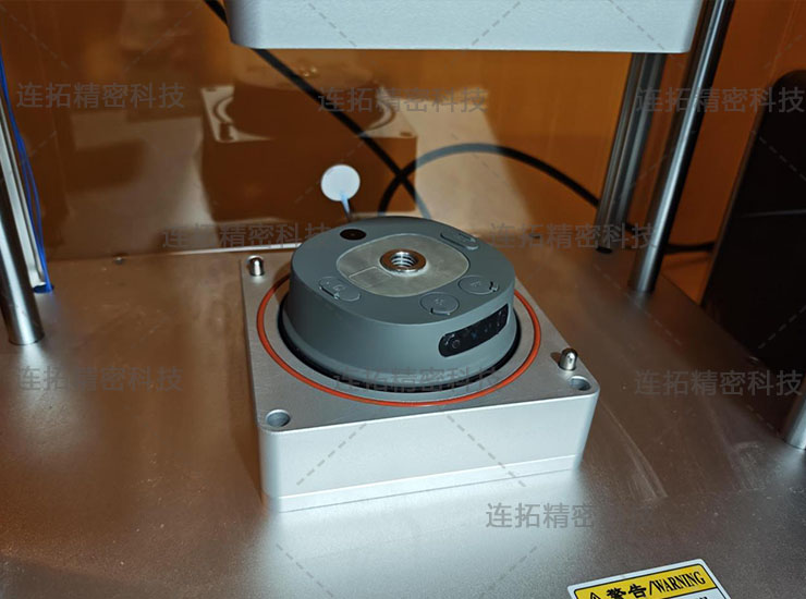 连拓精密接收机气密性测试仪（放入测试产品状态实拍）.jpg