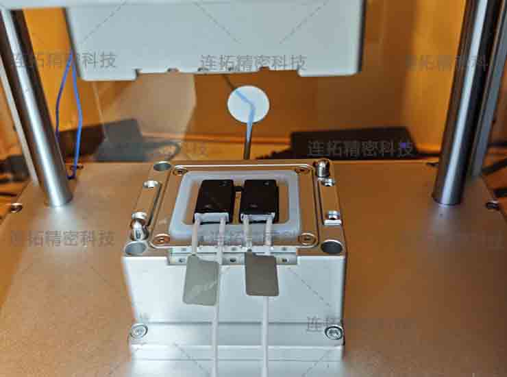 连拓精密线材双工位气密性检测仪（治具实拍）.jpg